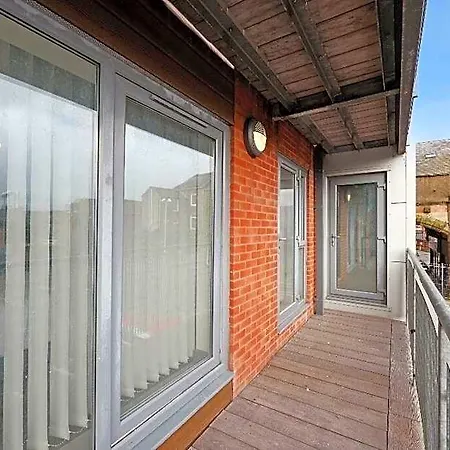 Flat In 2* Carlisle (Cumbria)