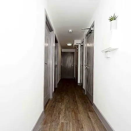 Flat In Hotel 2*